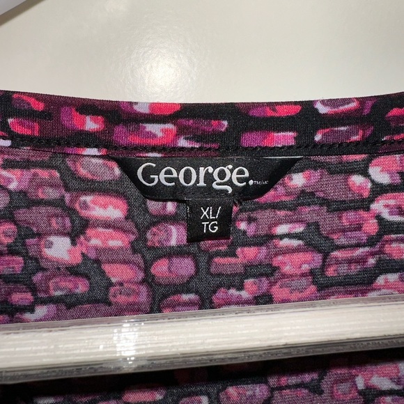 Polka Dot Sleeveless Blouse Pink and Red - Picture 3 of 4